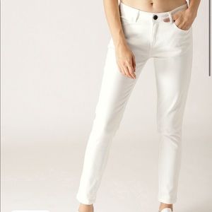 Skinny White Jeans 👖